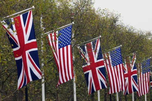 تفاوت انگلیسی آمریکایی و انگلیسی بریتانیایی